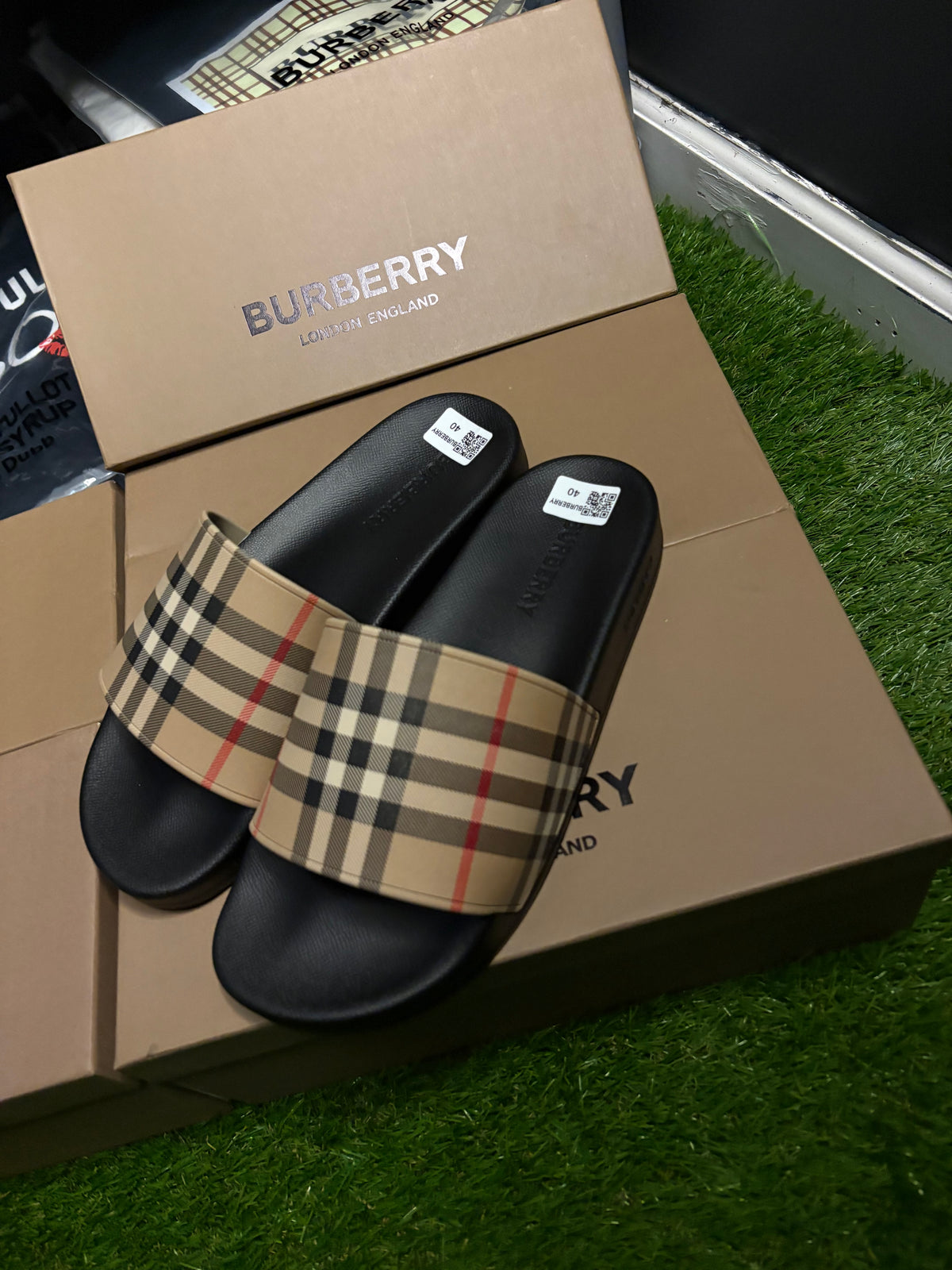 Burberry slides